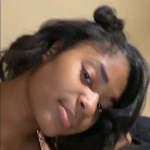 Meet your Posher, Janaya